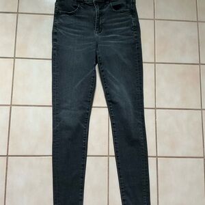 American Eagle  Super High Rise Jegging Next Level Stretch Jeans  Sz 6 Black